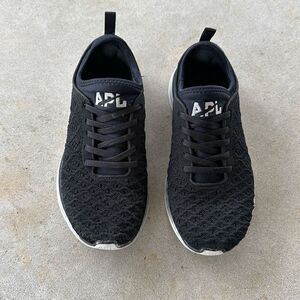 APL Women's TechLoom Phantom Propelium Sneakers Black Women’s Size 7
